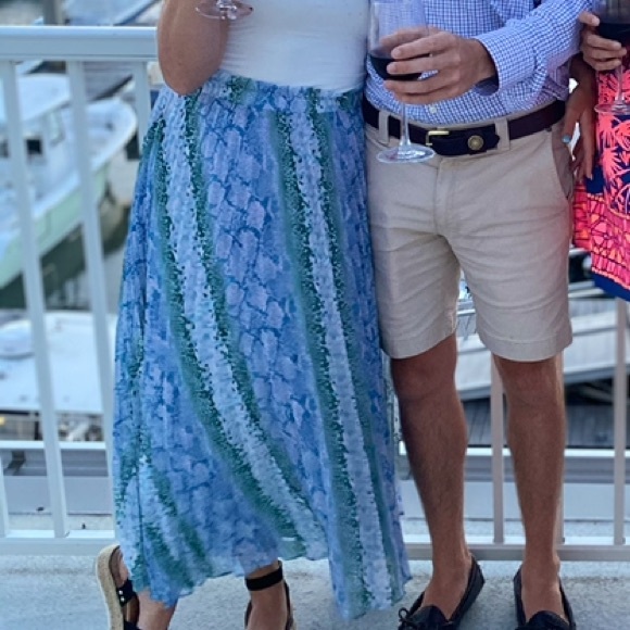 Long pattern skirt - Picture 3 of 5